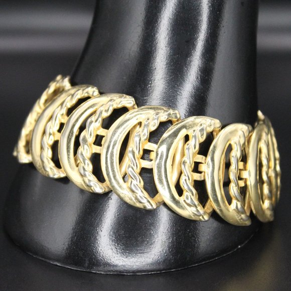 Vintage Crescent Moon Wide Link Panel Bracelet Gold Tone - Picture 8 of 13